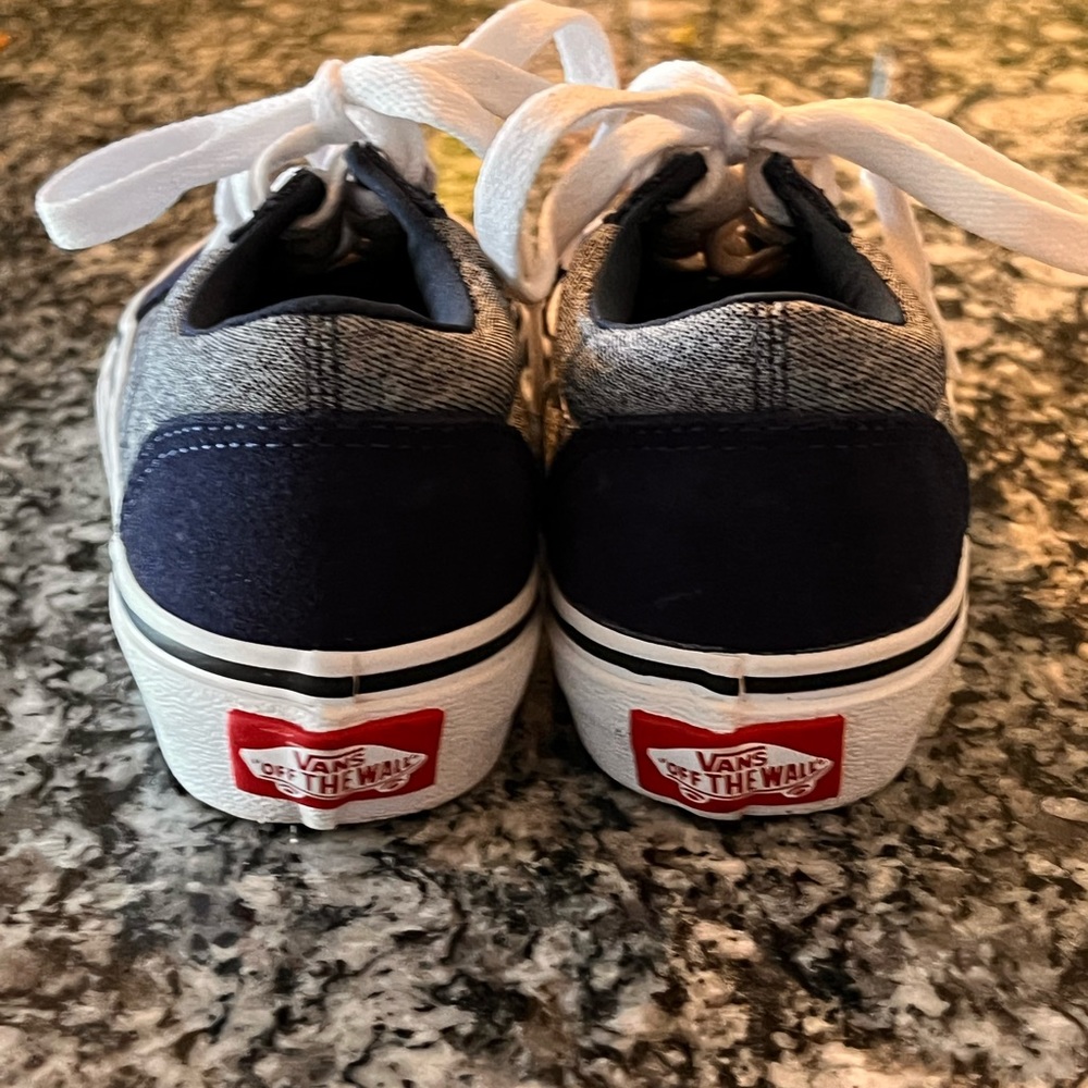 Boys vans size 11